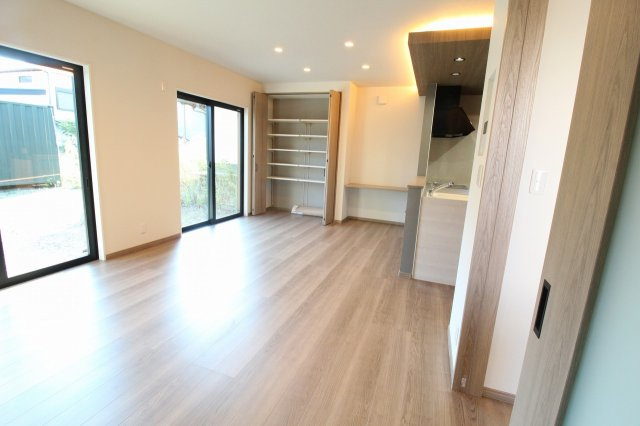 いの町枝川　新築戸建の居間・リビング|ＬＤＫ　17.5帖