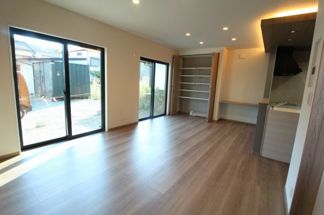 いの町枝川　新築戸建の居間・リビング|ＬＤＫ　17.5帖