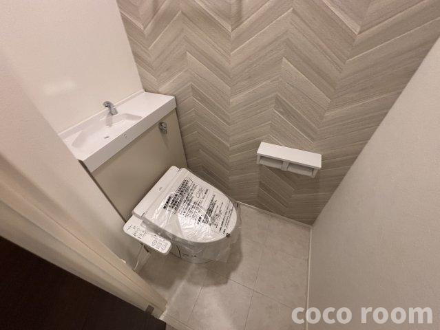 ルリアン縁のトイレ