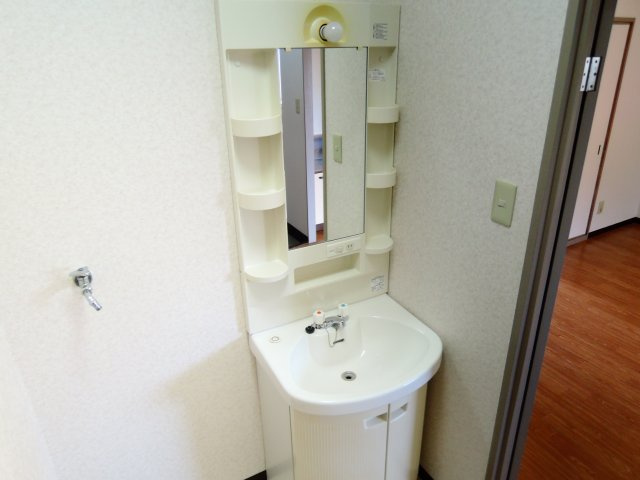 サングレード高槻の独立洗面台