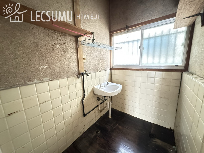 姫路市網干区坂上/中古戸建の洗面所