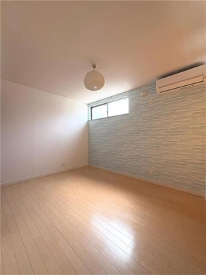 【寝室】 | ふじみ野市大原２丁目戸建 | 使い勝手のいい寝室です