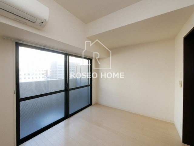 インテリジェンス御堂の洋室|同マンション別部屋：参考写真