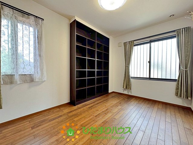 加須市大越　中古一戸建ての収納|備え付けの収納完備です！