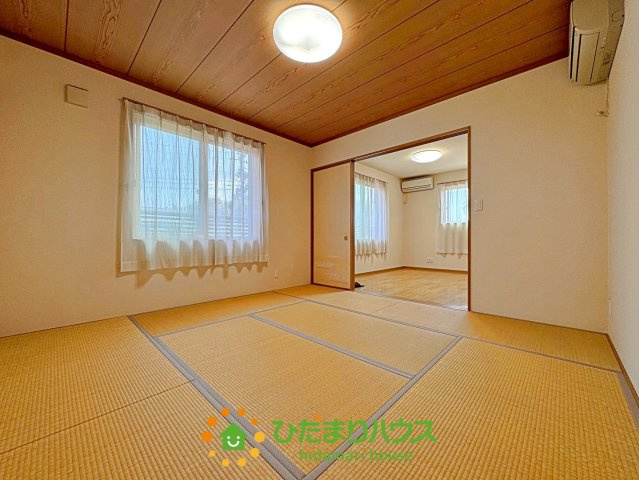 加須市大越　中古一戸建ての和室|8帖の和室と洋室６.5帖の大型続き間です！！