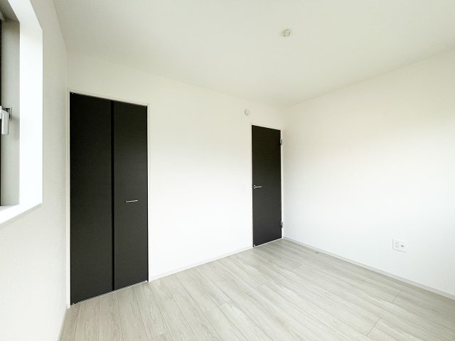 新築戸建・新築建売　福島市瀬上町5期　QUADRIFOGLIO　全1棟の洋室