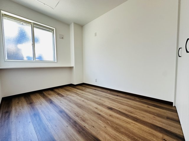 茅ケ崎白浜町　新築戸建ての洋室