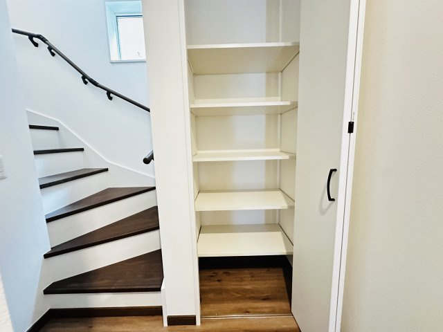 茅ケ崎白浜町　新築戸建ての収納