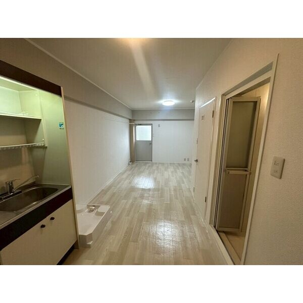 リアライズ甲南山手 西棟のロビー