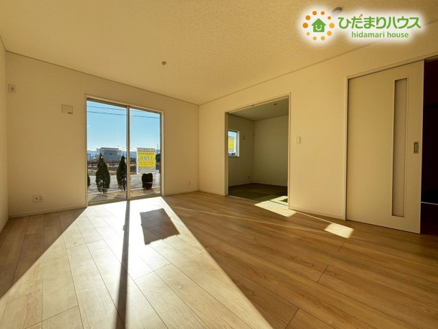 深谷市武蔵野第2　新築一戸建て　クレイドルガーデン　02の居間・リビング