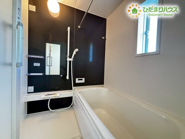 深谷市武蔵野第2　新築一戸建て　クレイドルガーデン　02の浴室