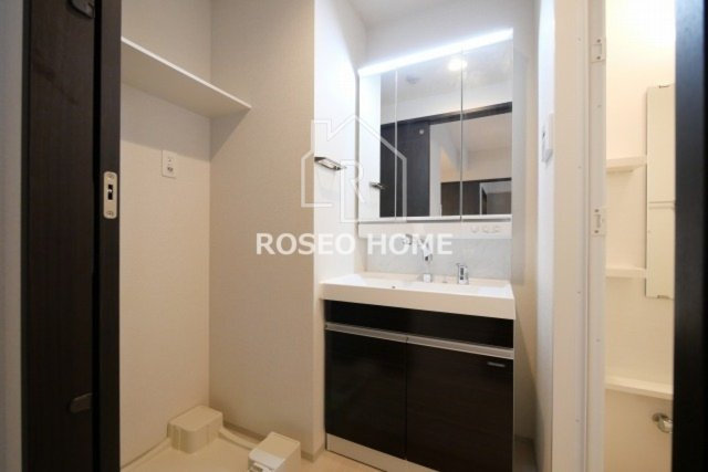 GRAND VILLASSE 福島の洗面所|同マンション別部屋：参考写真