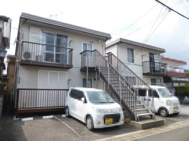 山崎ハイツの外観