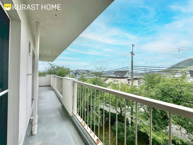 円明寺ヶ丘団地D棟　3階のバルコニー