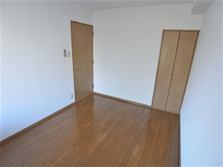 【その他】 | 日当り良好の洋室