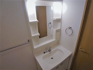 【洗面所】 | 独立洗面台完備