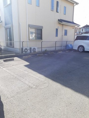 【駐車場】 | フルッテート　Ｍ | 駐車場です