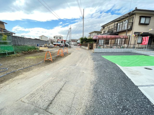 館林市尾曳町　Kダンパー　全4区画の前面道路含む現地写真