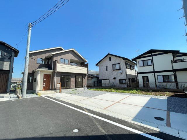 桐生市広沢町1丁目　Blooming Garden　全4棟の駐車場