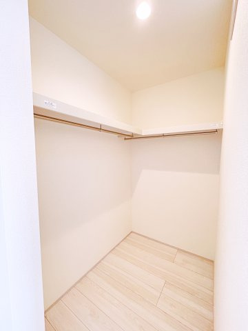 桐生第7広沢町　Livele Garden　全3棟の収納|ハンガーパイプもついているので干した洗濯物をそのままかけることができる！