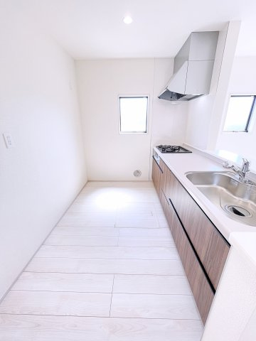 桐生第7広沢町　Livele Garden　全3棟のキッチン