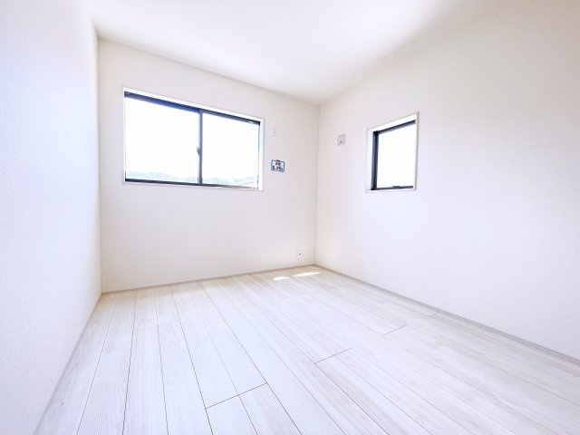 桐生第7広沢町　Livele Garden　全3棟の洋室