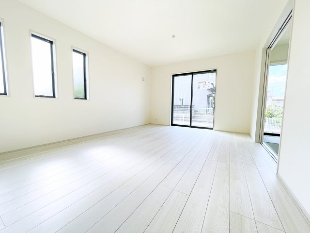 太田市第4鶴生田町　Livele Garden　全2棟の洋室