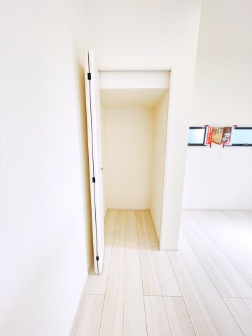 太田市第4鶴生田町　Livele Garden　全2棟の収納