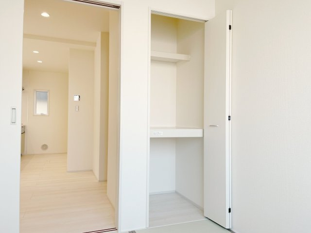 新築戸建・建売　行田持田4丁目　Livele Garden　全1棟の和室|布団などをしまっておける押入れ収納も充実！使わない座布団などもしまっておけるのでお部屋もすっきり♪