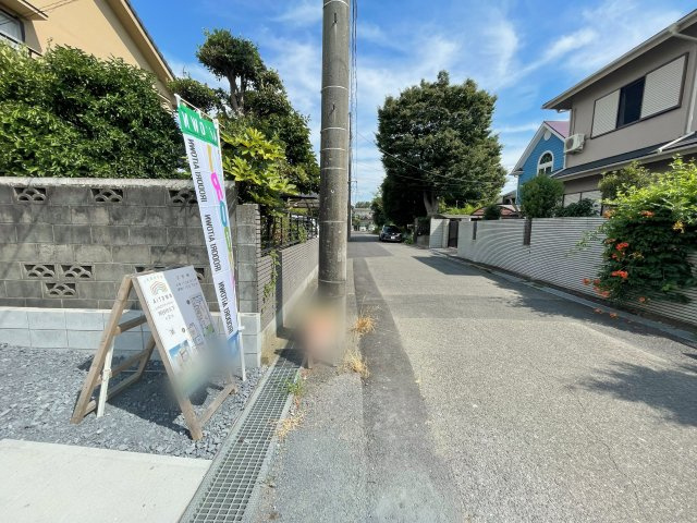 新築建売　熊谷市久下　AiTOW　全2区画の前面道路含む現地写真|車通りも少なく登下校やお散歩も安心してお出かけができるエリアです♪