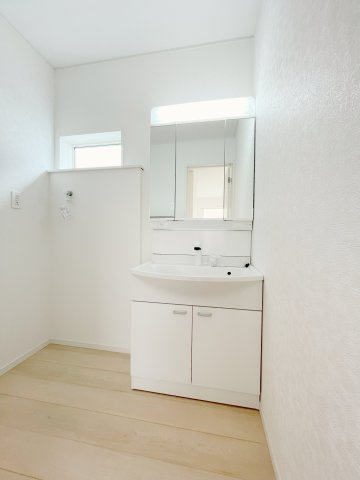 新築戸建・建売　上里町勅使河原第17　Cradle Garden　全7棟の独立洗面台