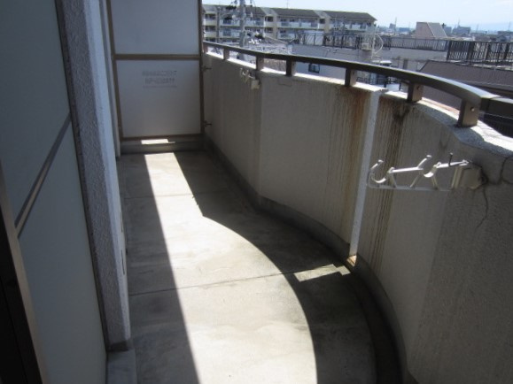 【バルコニー】