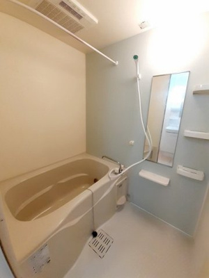 【浴室】 | プレコリーヌⅧ | ゆったり過ごせるお風呂です