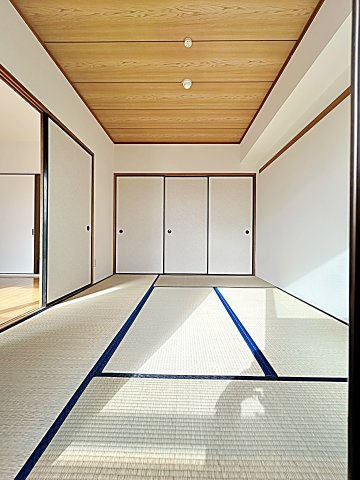 ＮＯＤＡ ＧＵＬＡＮＤＥの寝室|落ち着いた色調の寝室です
