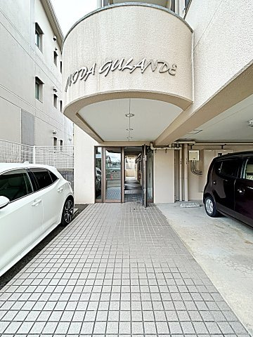 ＮＯＤＡ ＧＵＬＡＮＤＥのエントランス|エントランスです