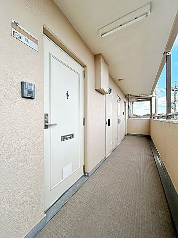 ＮＯＤＡ ＧＵＬＡＮＤＥの玄関|毎日通る玄関はこちらです