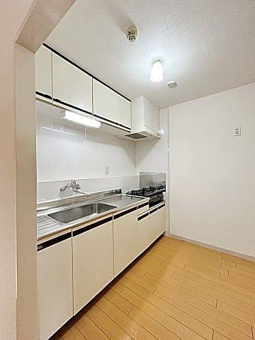 ＮＯＤＡ ＧＵＬＡＮＤＥのキッチン