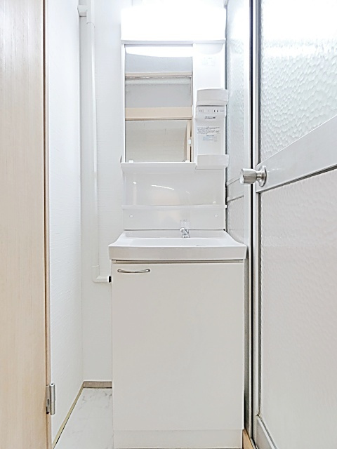 肥後ビルの独立洗面台|独立洗面台あり、毎朝おしゃれに忙しい女性の方におすすめです