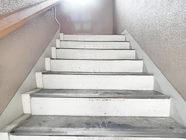 肥後ビルのその他共用部分|共用階段です