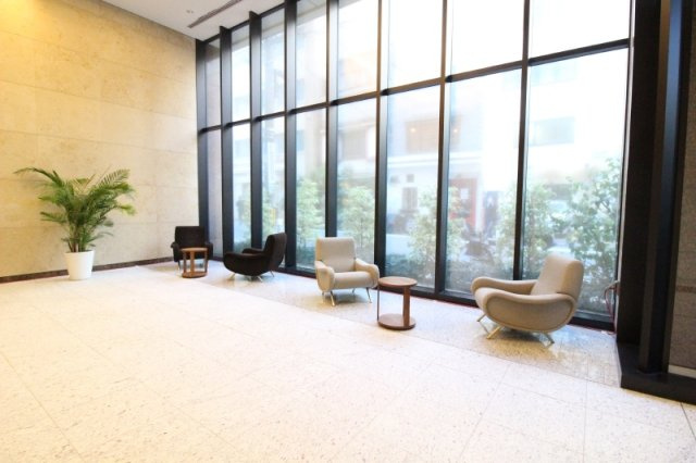 パークホームズ千代田淡路町のロビー