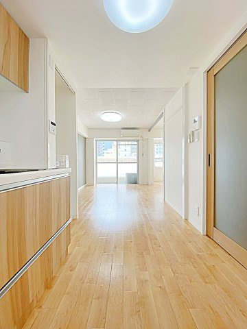 本郷ミユキビルの居間・リビング|ゆったりとした居間です