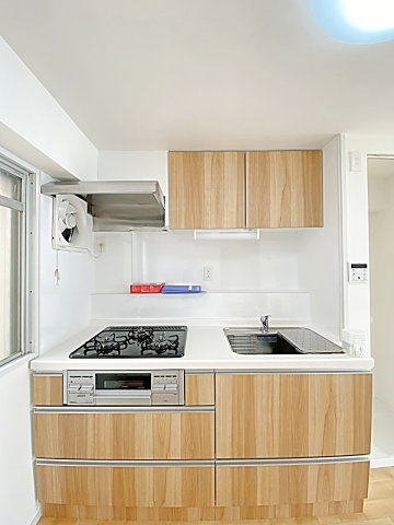 本郷ミユキビルのキッチン|お料理しやすいキッチンです