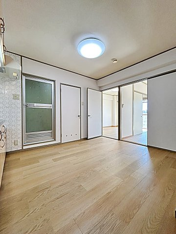 水野マンションの居間・リビング|使いやすい居間です