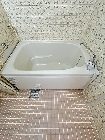 水野マンションの浴室|コンパクトで使いやすいお風呂です