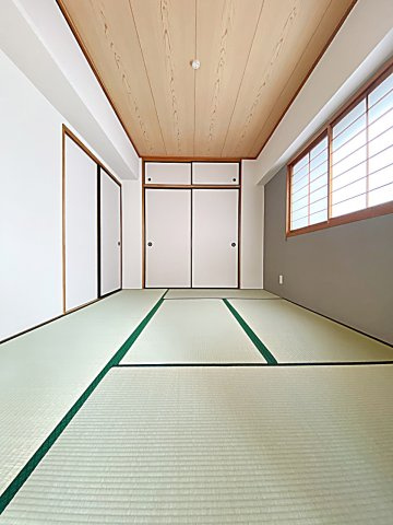 メゾンＳＫの寝室|開放的な寝室です