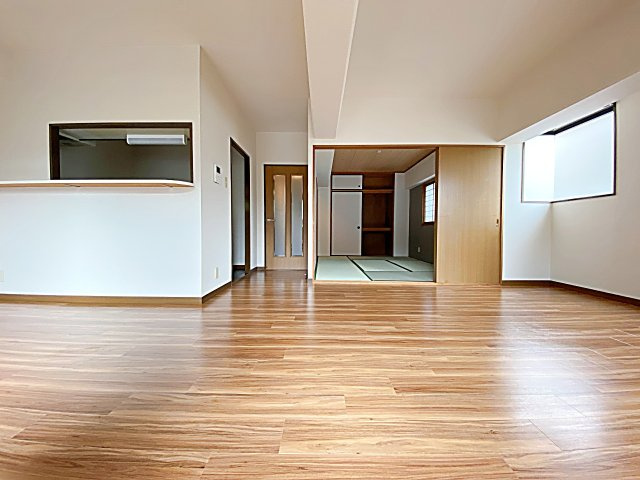 メゾンＳＫの居間・リビング|ゆったり過ごせるリビングです