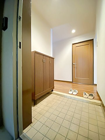 メゾンＳＫの玄関|きれいな玄関です