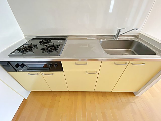 メゾン親名のキッチン|きれいなキッチンです