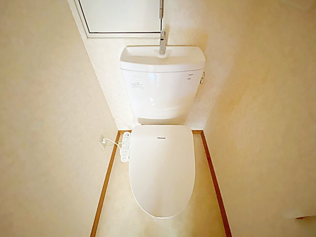 メゾン親名のトイレ|清潔感のあるトイレです