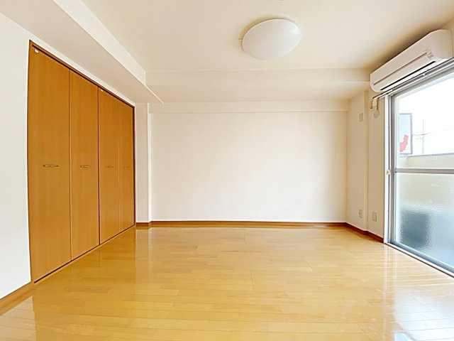 メゾン親名の寝室|ゆとりの広さです